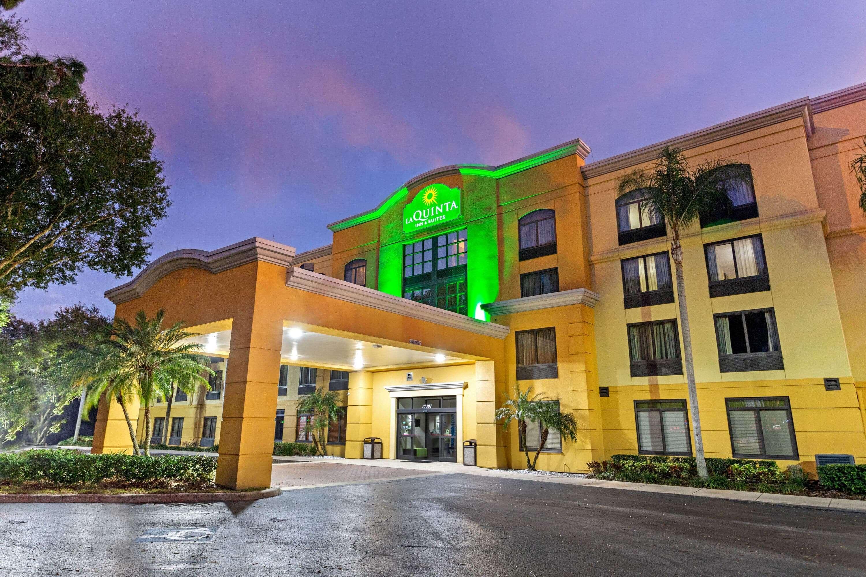 La Quinta By Wyndham Tampa North I-75 Hotel Exterior photo